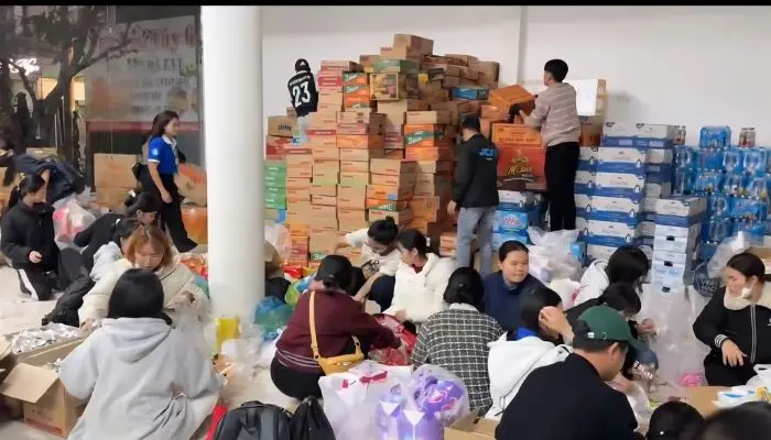 bạn trẻ người nước ngoài
