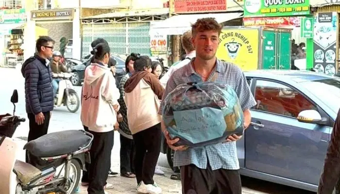bạn trẻ người nước ngoài
