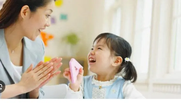 Khi mỗi người biết giữ một niệm thiện, xã hội tự nhiên hòa ái.. Khi gia đình trọng đức hơn lợi, con trẻ sẽ lớn lên vững vàng giữa biến động.