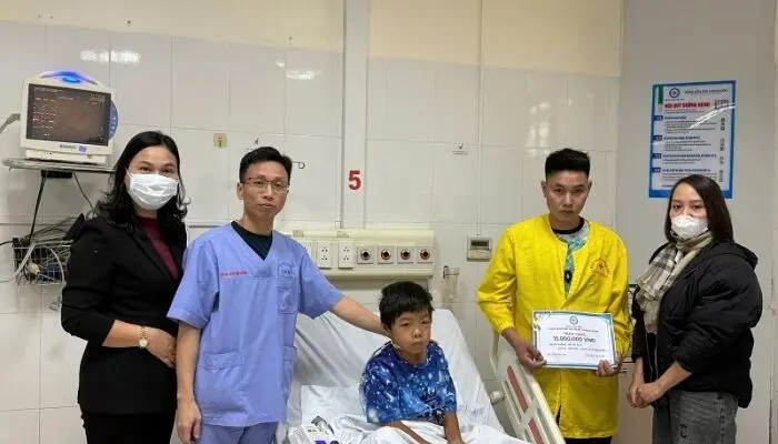đặt catheter lọc máu