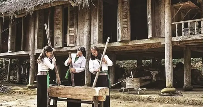 Mường Đủ