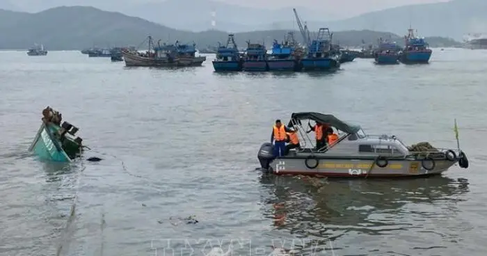 tàu cá BV-93600-TS bị chìm. Ảnh: TTXVN phát