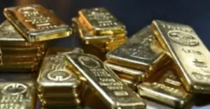 Giá vàng thế giới lập đỉnh lịch sử 5.500 USD/ounce