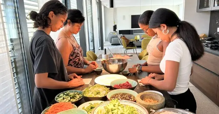 Bán phở tại Thụy Sĩ, người phụ nữ Việt sắm được đất vườn