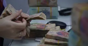 Thu nhập nhân viên ngân hàng