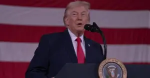 Trump thăm Venezuela