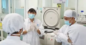 thu hút nhà khoa học