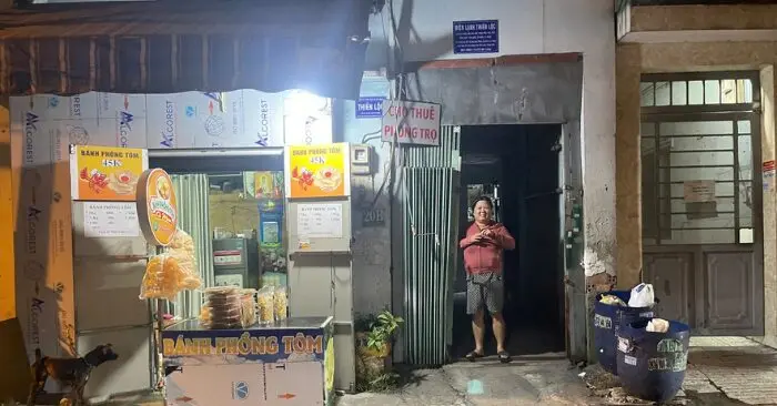 công nhân nghèo đón Tết xa nhà
