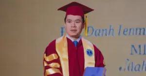 Huân chương Cành cọ Hàn lâm trao cho Phó Hiệu trưởng ULAW