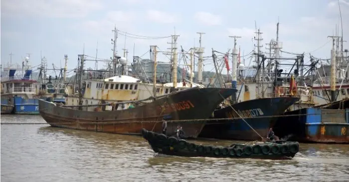 bắt tàu cá Trung Quốc