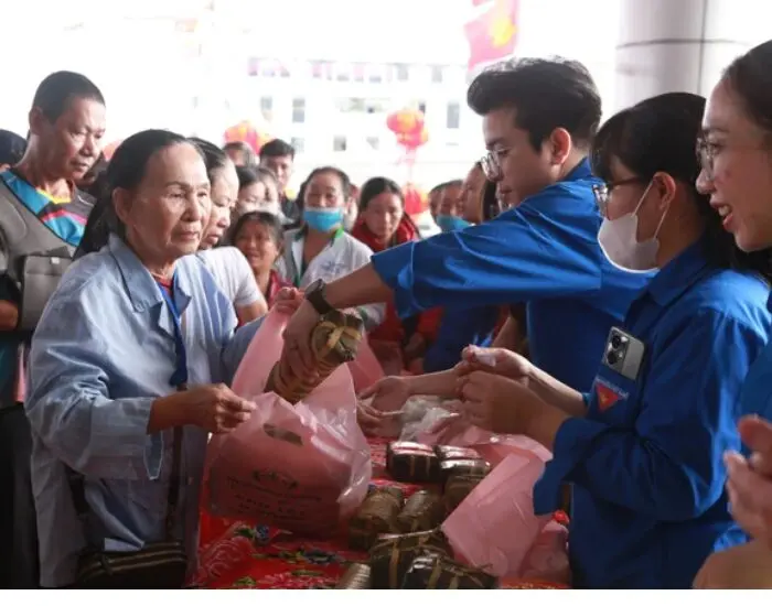 Chợ tết 0 đồng