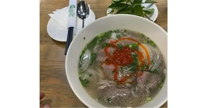 Thực hư mức giá phở cao tại nhà ga quốc tế Cam Ranh