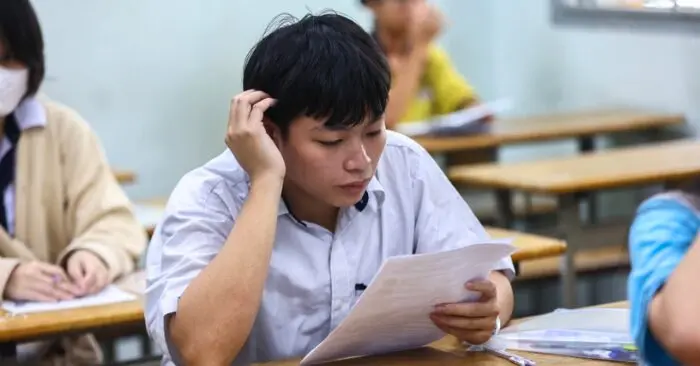 Học phí đại học 2026: 16 trường công bố mức thu mới