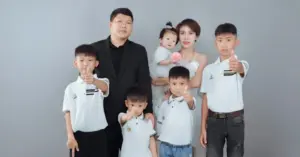 Mẹ 8 con ở Quảng Trị chi 30 triệu đồng mỗi tháng nuôi con