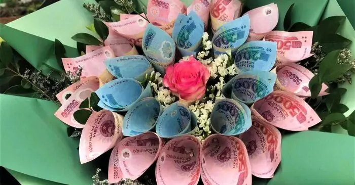 rủi ro pháp lý khi làm hoa tiền