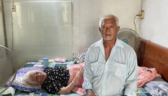 trả ơn đời bằng cơm miễn phí