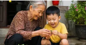 trẻ được ông bà nuôi dưỡng