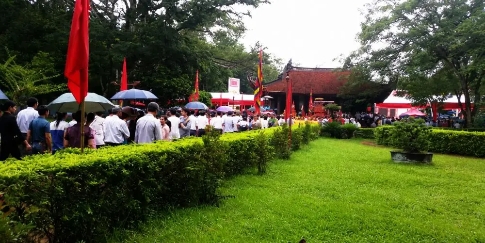 Chính điện Lam Kinh hút du khách sau phục dựng, góp phần tôn vinh giá trị di sản và thúc đẩy du lịch địa phương