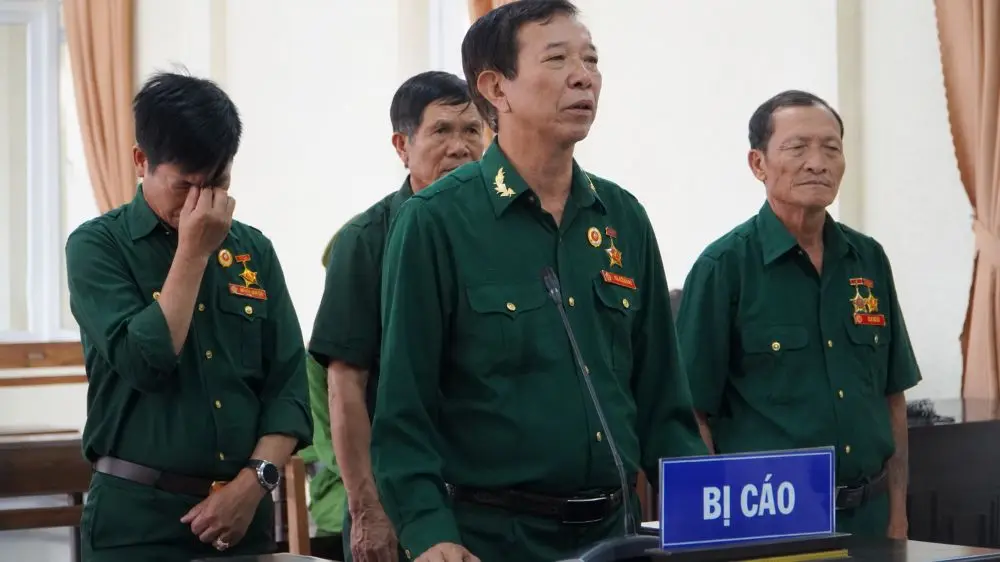 6 cựu chiến binh tiếp tục kêu oan trong phiên xét xử phúc thẩm lần thứ ba của vụ án kéo dài suốt 11 năm, thu hút sự quan tâm dư luận.
