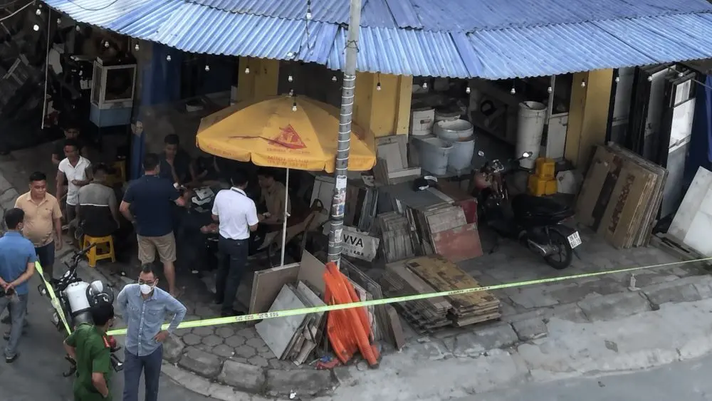 Điều tra vụ cô gái 21 tuổi tử vong trong cửa hàng gạch tại Hải Phòng, hiện trường được phong tỏa, cơ quan công an làm rõ nguyên nhân.