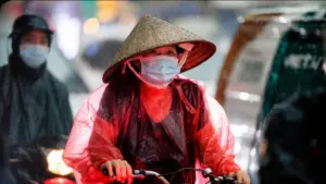 Thời tiết 25/06: Bắc Bộ nắng nóng gay gắt, chiều tối có mưa dông, nguy cơ lốc sét, giúp hạ nhiệt sau chuỗi ngày oi bức.