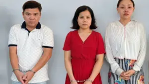 Truyền trắng da gây tử vong cho khách, 3 người bị bắt. Diễn biến vụ việc và thông tin điều tra mới nhất.