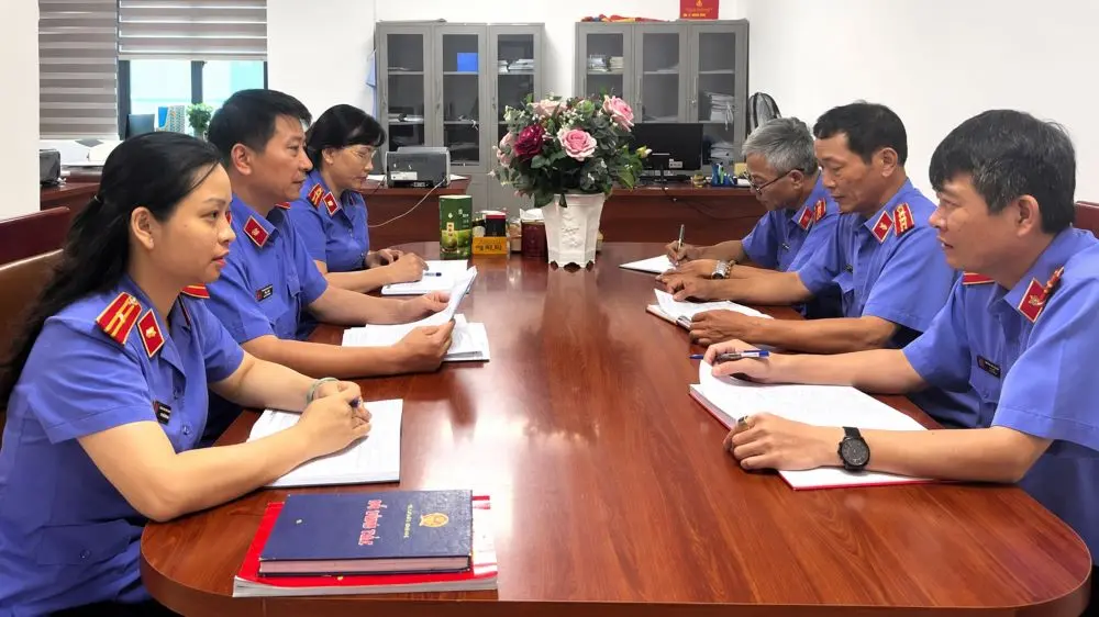 Tăng cường chỉ đạo phối hợp xử lý vật chứng tồn đọng, kéo dài, nâng cao hiệu quả kiểm sát và giải quyết vụ việc đúng quy định.