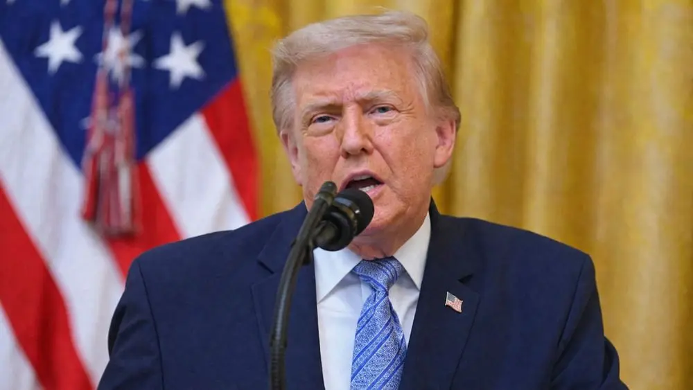 Tổng thống Trump nêu lý do muốn đưa Iran vào dự luật trừng phạt Nga. Xem chi tiết phát biểu và những diễn biến mới liên quan.