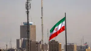 Iran tuyên bố tấn công 85 mục tiêu quân sự Mỹ ở Kuwait, Bahrain, làm gia tăng căng thẳng khu vực. Xem diễn biến mới nhất.