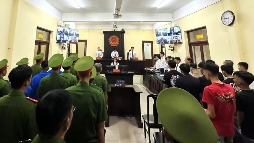 Vụ 2 nhóm thanh thiếu niên hẹn đánh nhau gây rối trật tự công cộng: tòa tuyên án 44 bị cáo sau 3 ngày xét xử. Xem chi tiết vụ án.