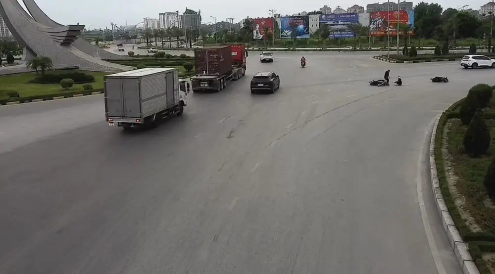 Bỏ mặc nạn nhân sau tai nạn giao thông, tài xế bị phát hiện sau hơn 10 giờ truy tìm. Hành vi này có thể bị xử lý nghiêm theo quy định.