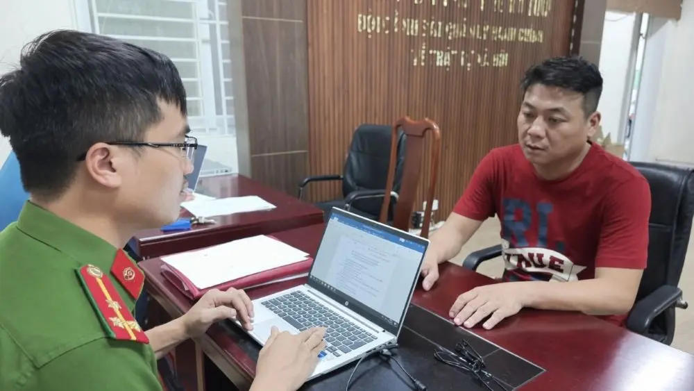 Bắt giữ Châu Chí Phước cùng 8 đối tượng liên quan vụ án giao dịch hơn 200 tỷ đồng, diễn biến điều tra đang thu hút sự quan tâm.