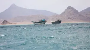 Hai điểm nghẽn năng lượng Hormuz và Bab el-Mandeb đe dọa nguồn cung dầu toàn cầu, đẩy giá năng lượng tăng mạnh.