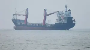 Kinh tế Iran đối mặt nhiều sức ép sau xung đột, trong khi hoạt động vận tải qua eo biển Hormuz tiếp tục thu hút sự chú ý.