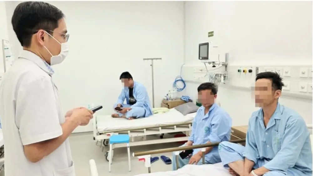 Sức khỏe 8 nạn nhân vụ ngộ độc khí ở trại lợn Thanh Hóa đang được theo dõi, điều trị, trong đó 3 người tiếp tục được chăm sóc.