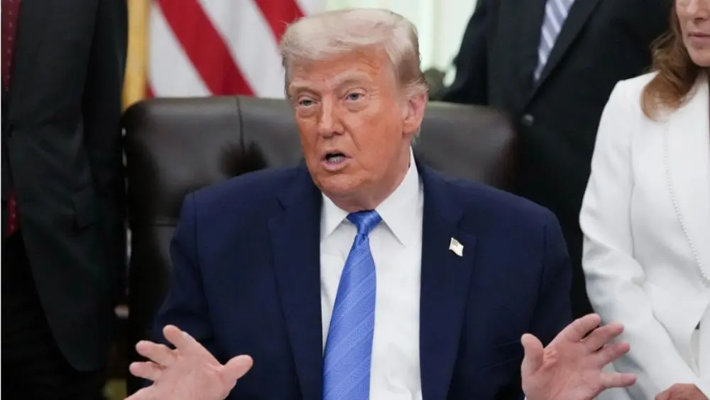 EU, Trung Quốc phản đối chính quyền Trump áp mức thuế mới, làm dấy lên lo ngại về căng thẳng thương mại và tác động kinh tế toàn cầu.