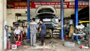 Xăng E10 đang được quan tâm về tác động đến động cơ. Những người sửa chữa ô tô chia sẻ kinh nghiệm sử dụng, bảo dưỡng và lựa chọn nhiên liệu.
