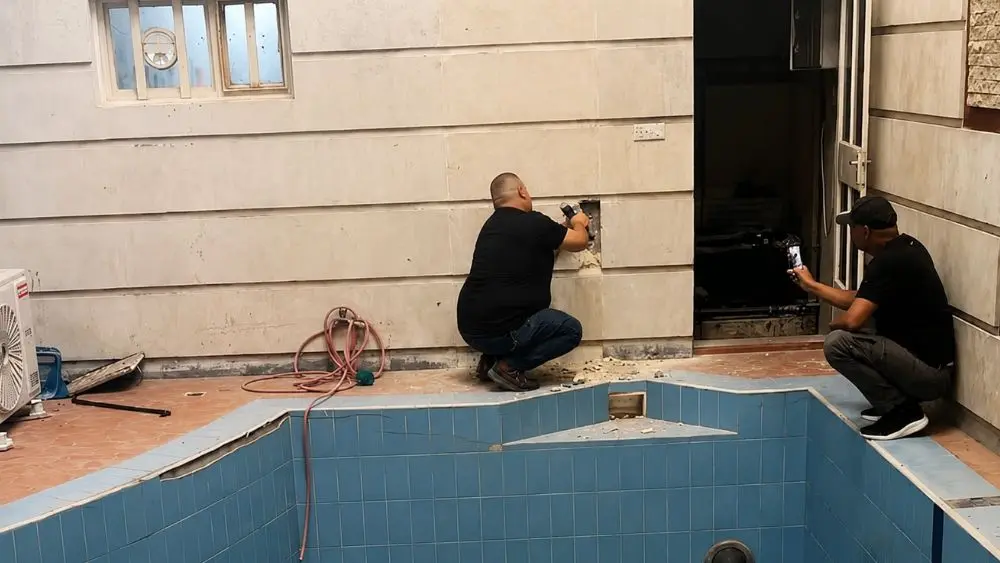 Phát hiện 14 triệu USD tiền mặt giấu trong tường nhà quan chức Iraq, hé lộ diễn biến mới của vụ điều tra tham nhũng gây chú ý.
