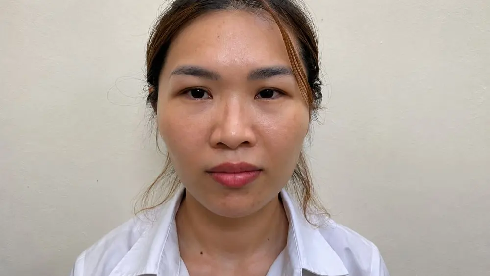 Điều tra vụ thất thoát 2,6 tỷ đồng, cơ quan công an bắt Nguyễn Thị Thu Hà, nguyên nhân viên ngân hàng. Xem chi tiết vụ việc.