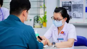 Nhiều người trẻ đối mặt nhồi máu cơ tim do những thói quen tưởng vô hại. Tìm hiểu nguyên nhân và dấu hiệu cần cảnh giác.