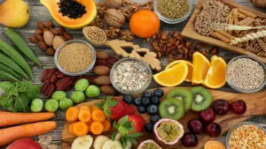 Cách tiêu thụ chất xơ đúng giúp giảm xơ vữa động mạch, hạ cholesterol xấu và bảo vệ tim mạch hiệu quả, theo khuyến nghị dinh dưỡng.