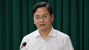 Giám đốc Sở Giáo dục Tuyên Quang Vũ Đình Hưng bị đình chỉ công tác. Những thông tin đáng chú ý liên quan vụ việc.