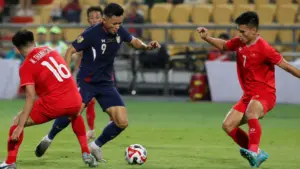 Việt Nam được dự đoán thắng Thái Lan 3-0 trong cuộc đối đầu sắp tới. Nhận định thu hút sự chú ý của người hâm mộ bóng đá.