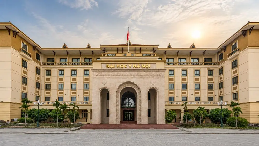 Trường Đại học Y Hà Nội có 56 thí sinh đạt 30 điểm xét tuyển năm 2026, trong đó 55 em cùng trúng tuyển ngành Y khoa.