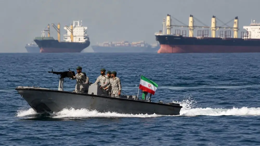 Mỹ trao cơ hội cuối cùng cho Iran nhưng vẫn cảnh báo cứng rắn về eo biển Hormuz, điểm nóng chiến lược của Trung Đông.