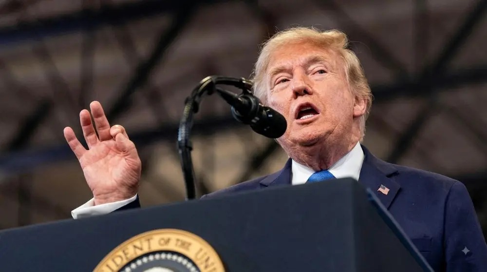Tổng thống Trump dự kiến sớm tuyên bố eo biển Hormuz thuộc lãnh thổ Mỹ.