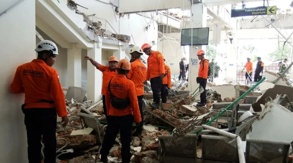 Cập nhật mới nhất về trận động đất tại Indonesia: Số người thiệt mạng tăng lên 68 người, lực lượng chức năng đang khẩn trương khắc phục hậu quả.