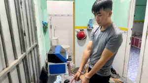 Khám xét đường dây làm tiền giả, bắt giữ đối tượng cầm đầu cùng nhiều công cụ, thiết bị phạm pháp. Xem chi tiết vụ án.