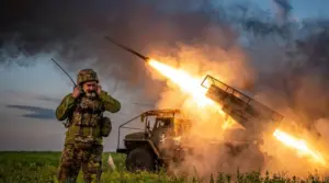 Ukraine bất ngờ bứt phá mạnh mẽ tại Donetsk trong khi lực lượng Nga gặp nhiều bế tắc tại Kharkov.