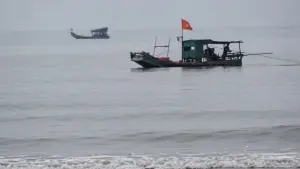 Thanh Hóa chủ động ứng phó mưa bão số 3, bảo đảm an toàn tàu thuyền, hồ đập và người dân trước diễn biến thời tiết phức tạp.